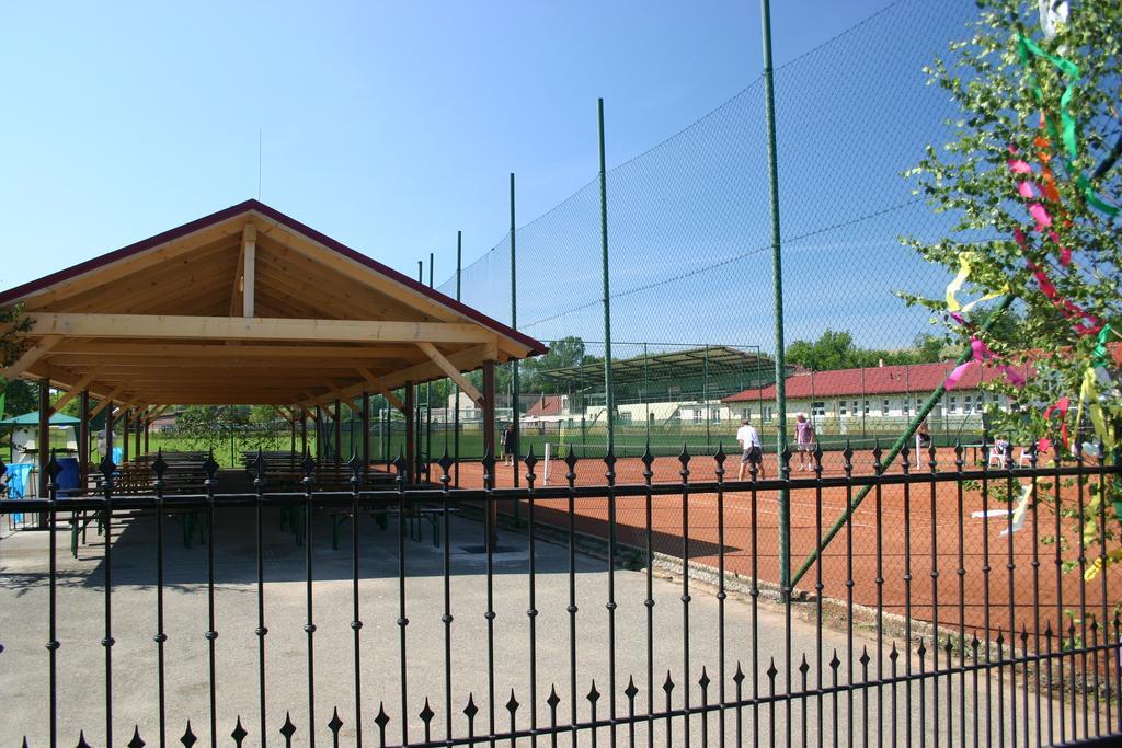Penzion U Sklepu Hovorany Exterior foto