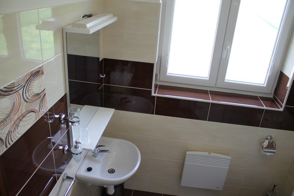 Penzion U Sklepu Hovorany Exterior foto
