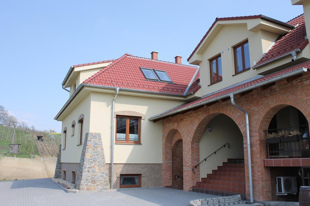 Penzion U Sklepu Hovorany Exterior foto